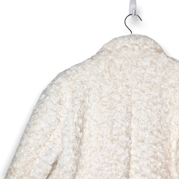 Urban Outfitters 3/4 Sleeve Cream Oversized Teddy Coat Sz XS - Picture 11 of 13